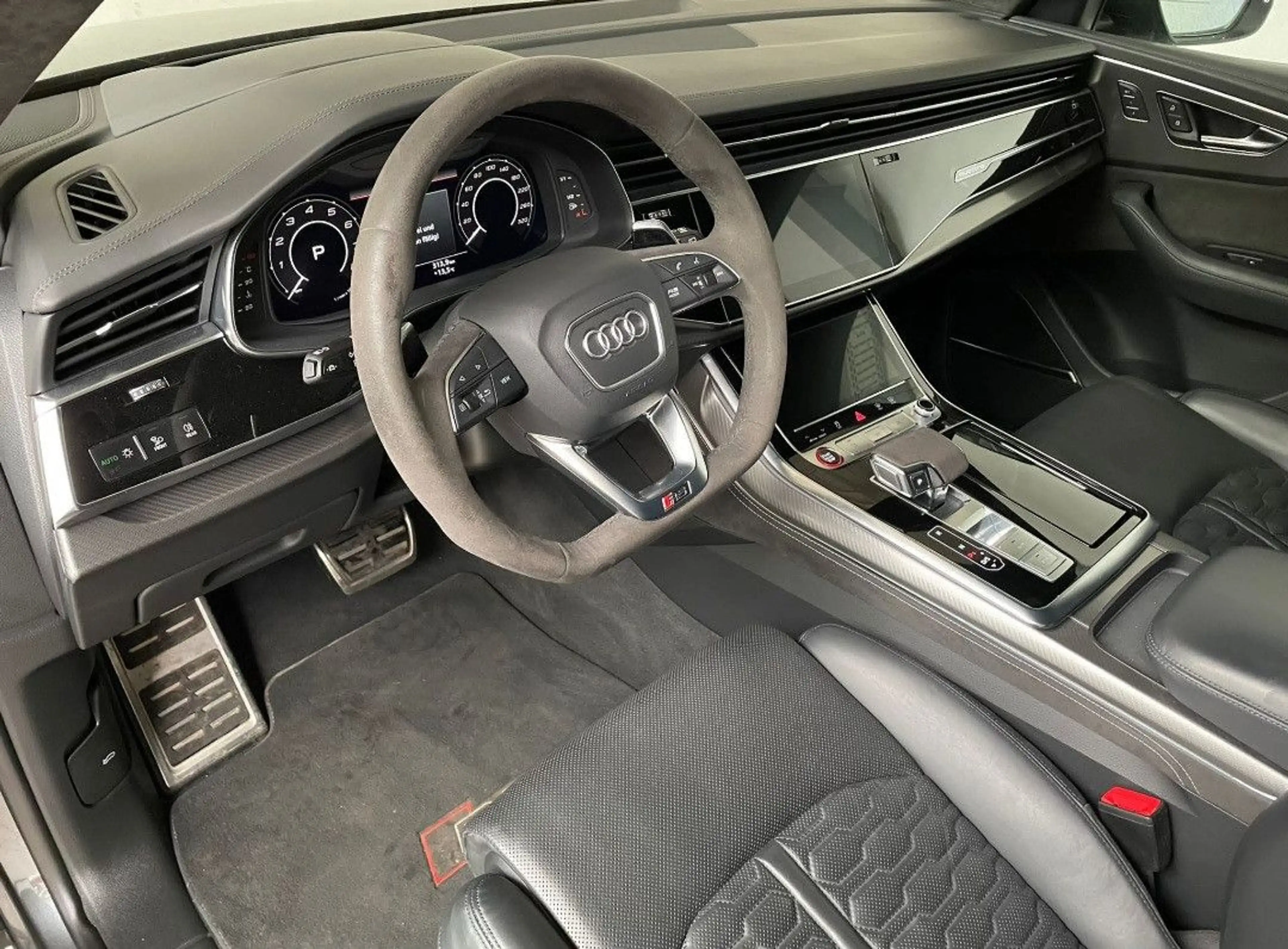 Audi RS Q8 KERAMIK-HEAD UP-CARBONPAKET-RS SPORTABGAS — photo 11