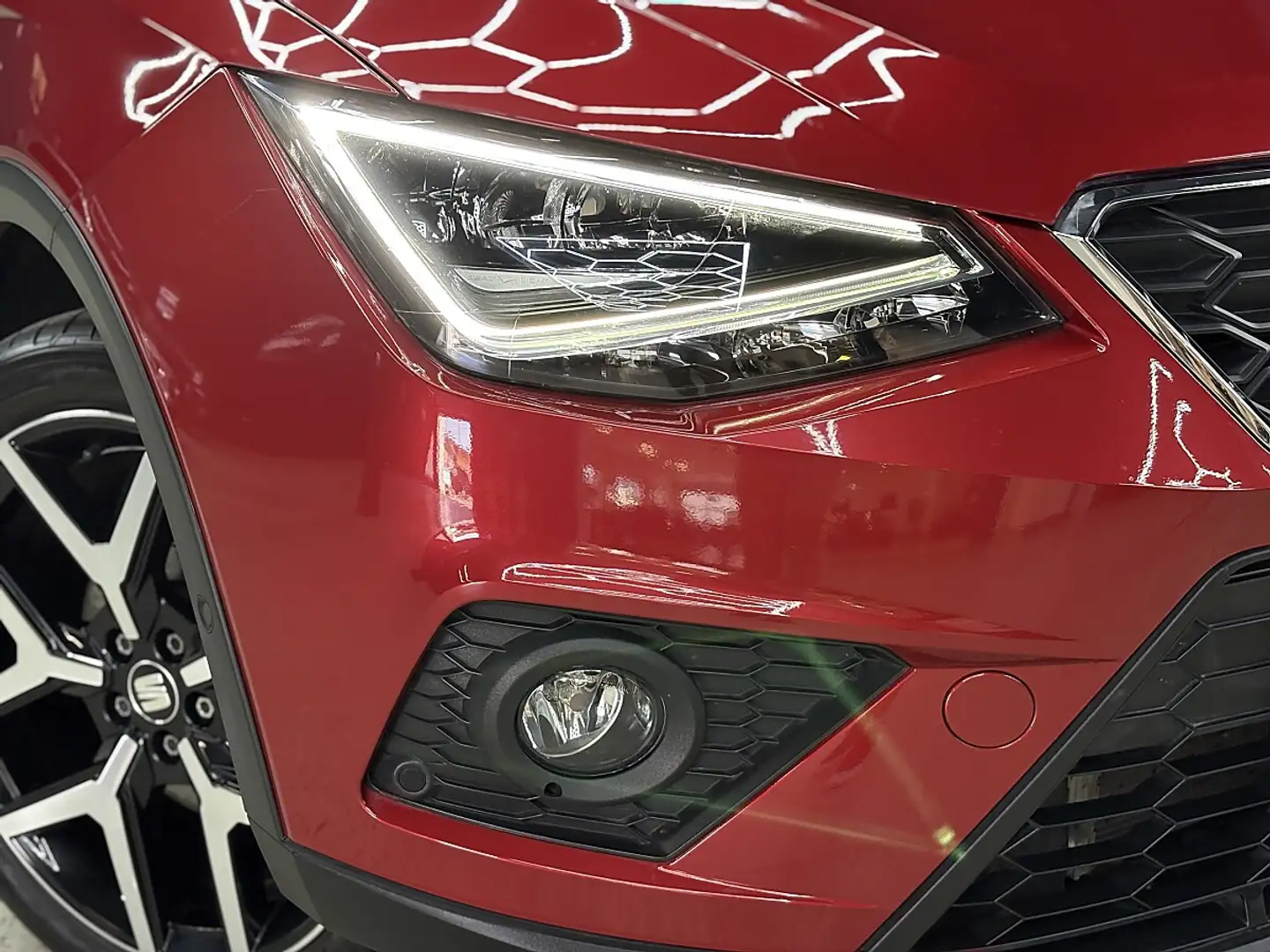 SEAT Arona 1,0 Eco TSI FR Austria DSG Rot - 2