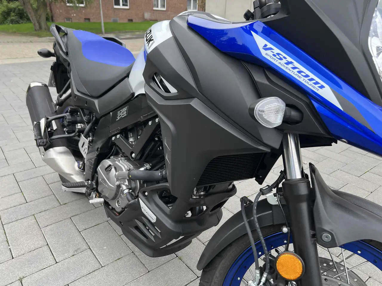 Suzuki V-Strom 650