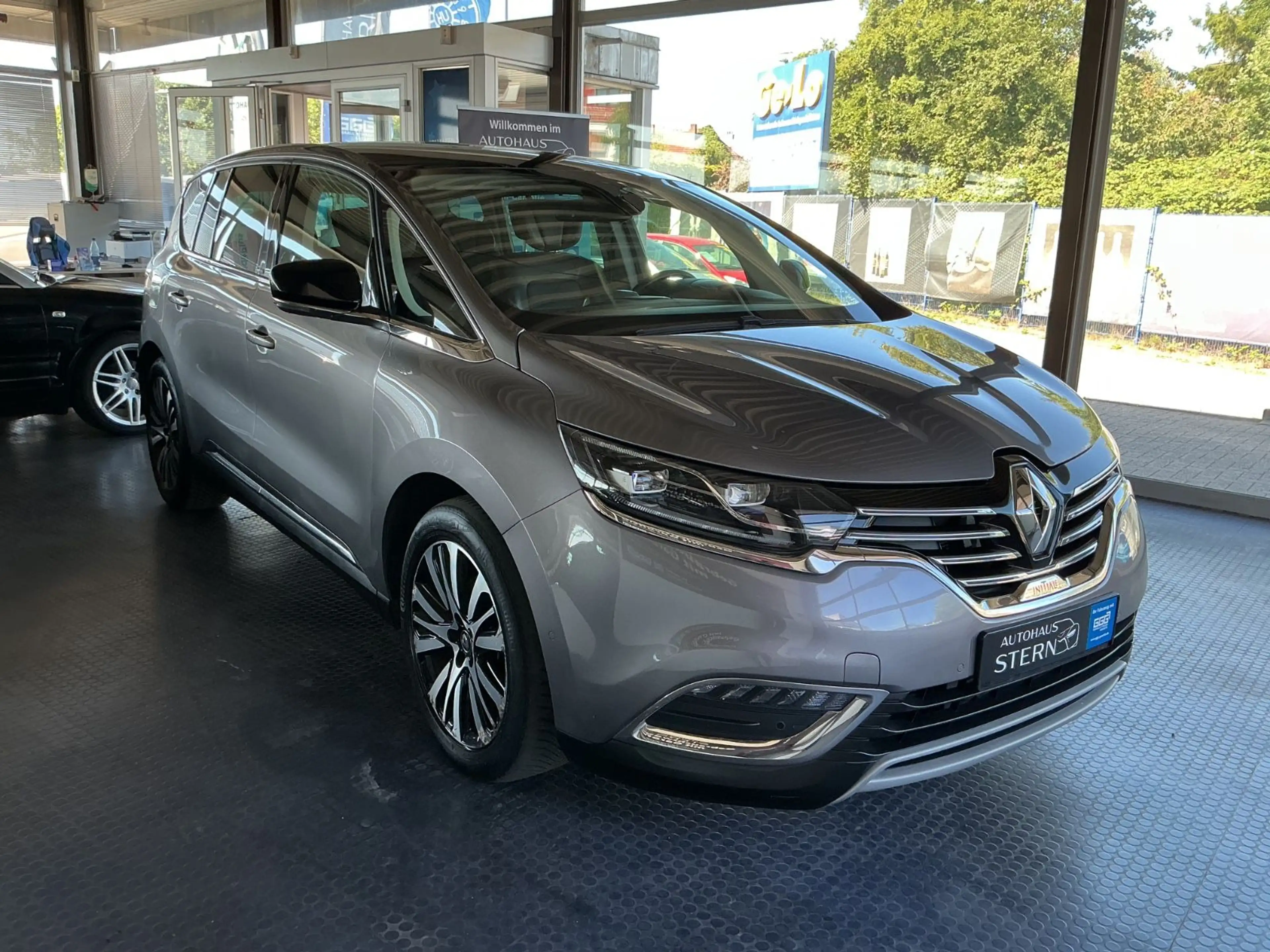 Renault Espace V Initiale Paris *BOSE * LED * 7 Sitze