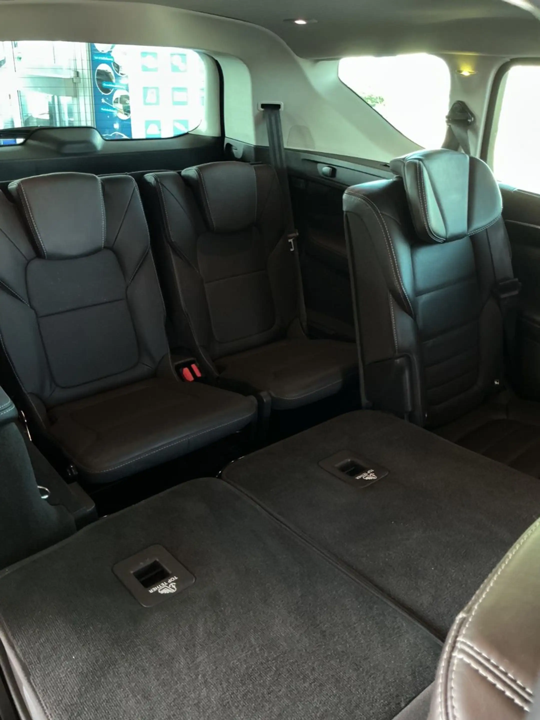 Renault Espace V Initiale Paris *BOSE * LED * 7 Sitze — photo 12