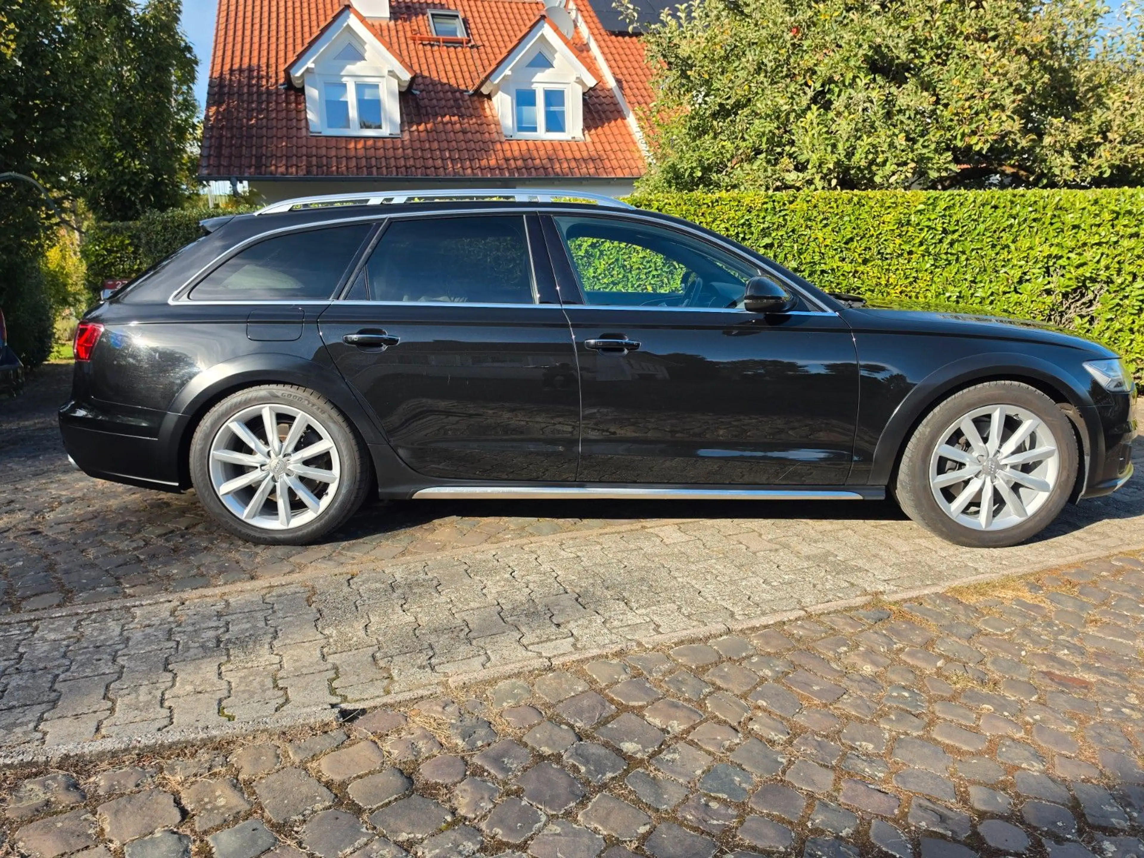 Audi A6 allroad 3.0 TDI quattro Pano LED StHz AHK App — photo 5