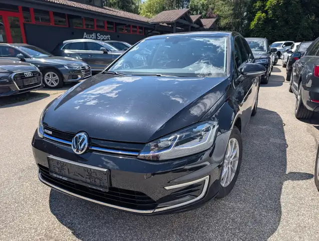 Volkswagen e-Golf ACC,Rückfahrkamera,Navi ,Leder,Komfortsitze