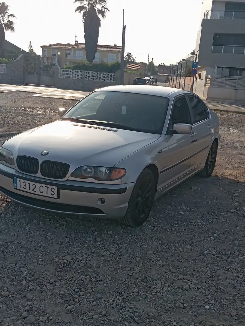 BMW 320 BMW E46 - 2