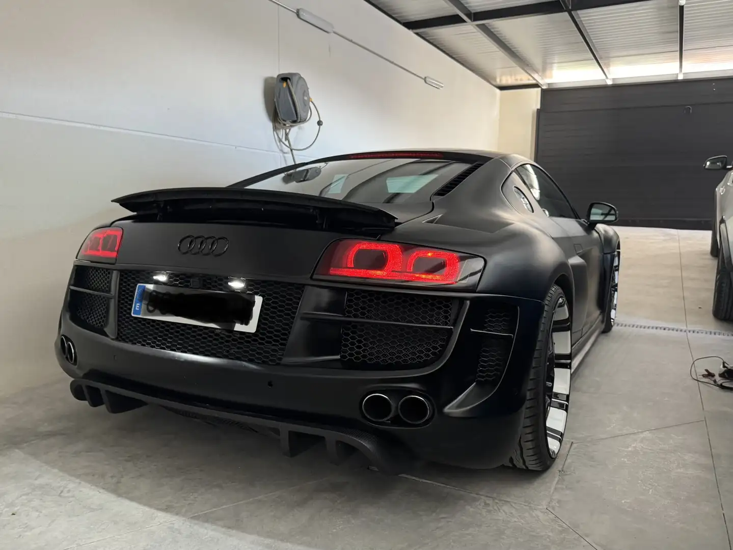 Audi R8 4.2 FSI quattro R tronic - 1