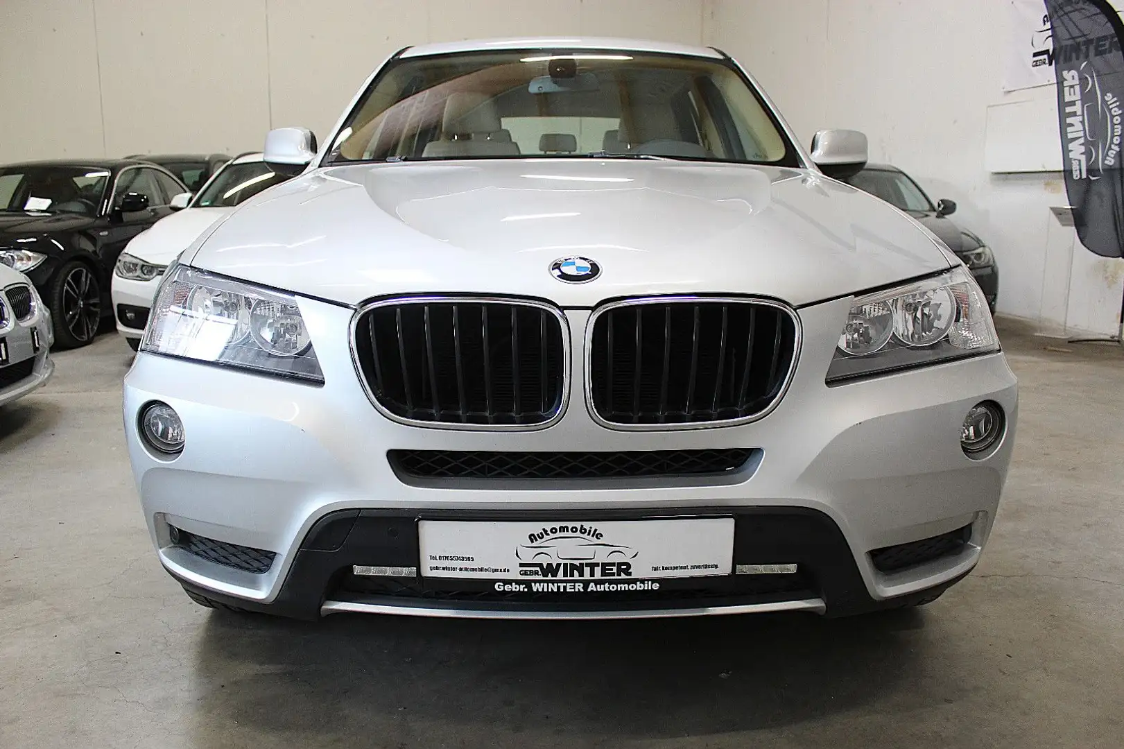 BMW X3 xDrive 20i*SHZ*Navi*Automatik*2.Hand Silber - 2