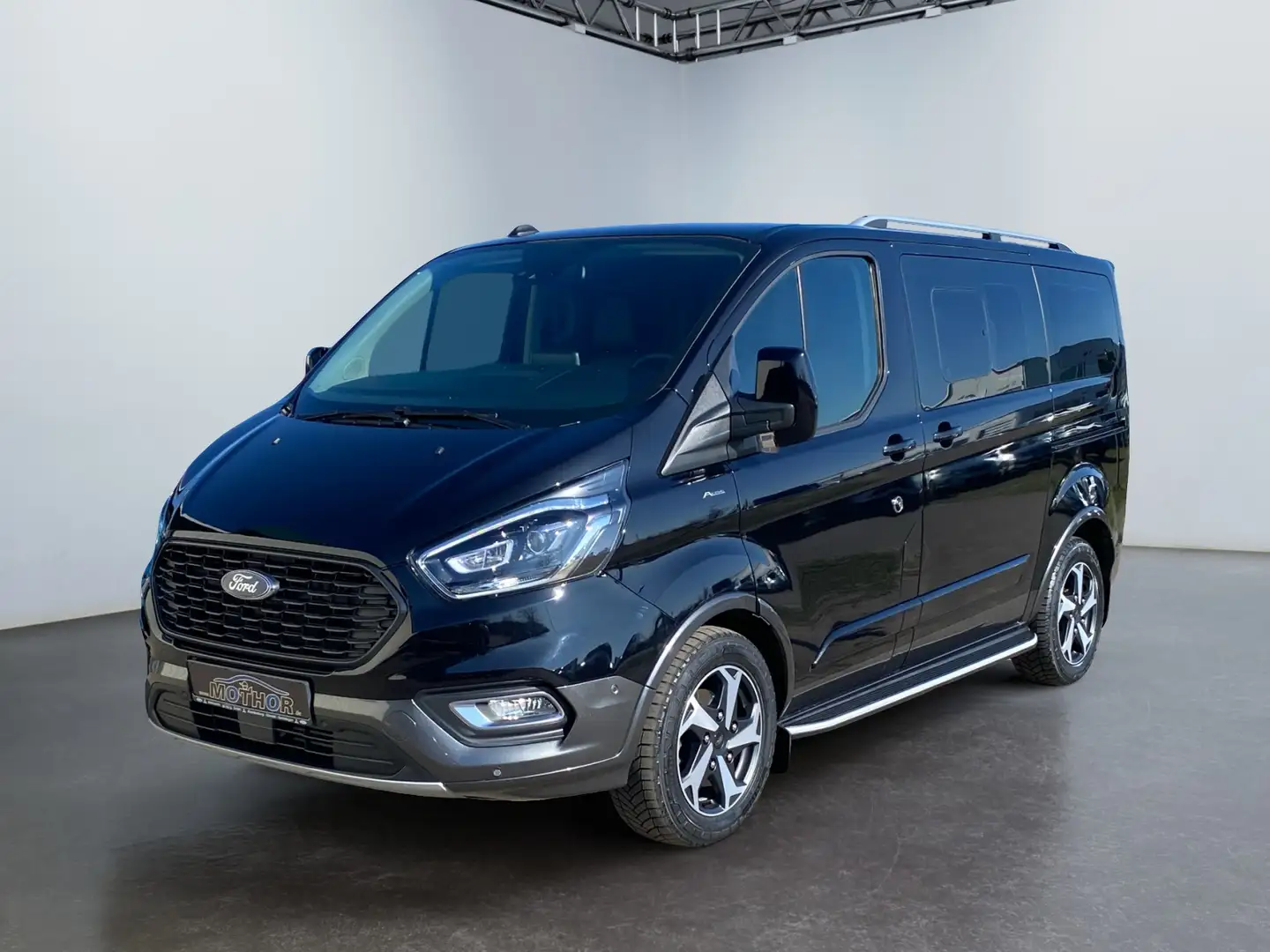 Ford Tourneo Custom Active 2.0 TDCi ACC PDC NAV SHZ Чорний - 2