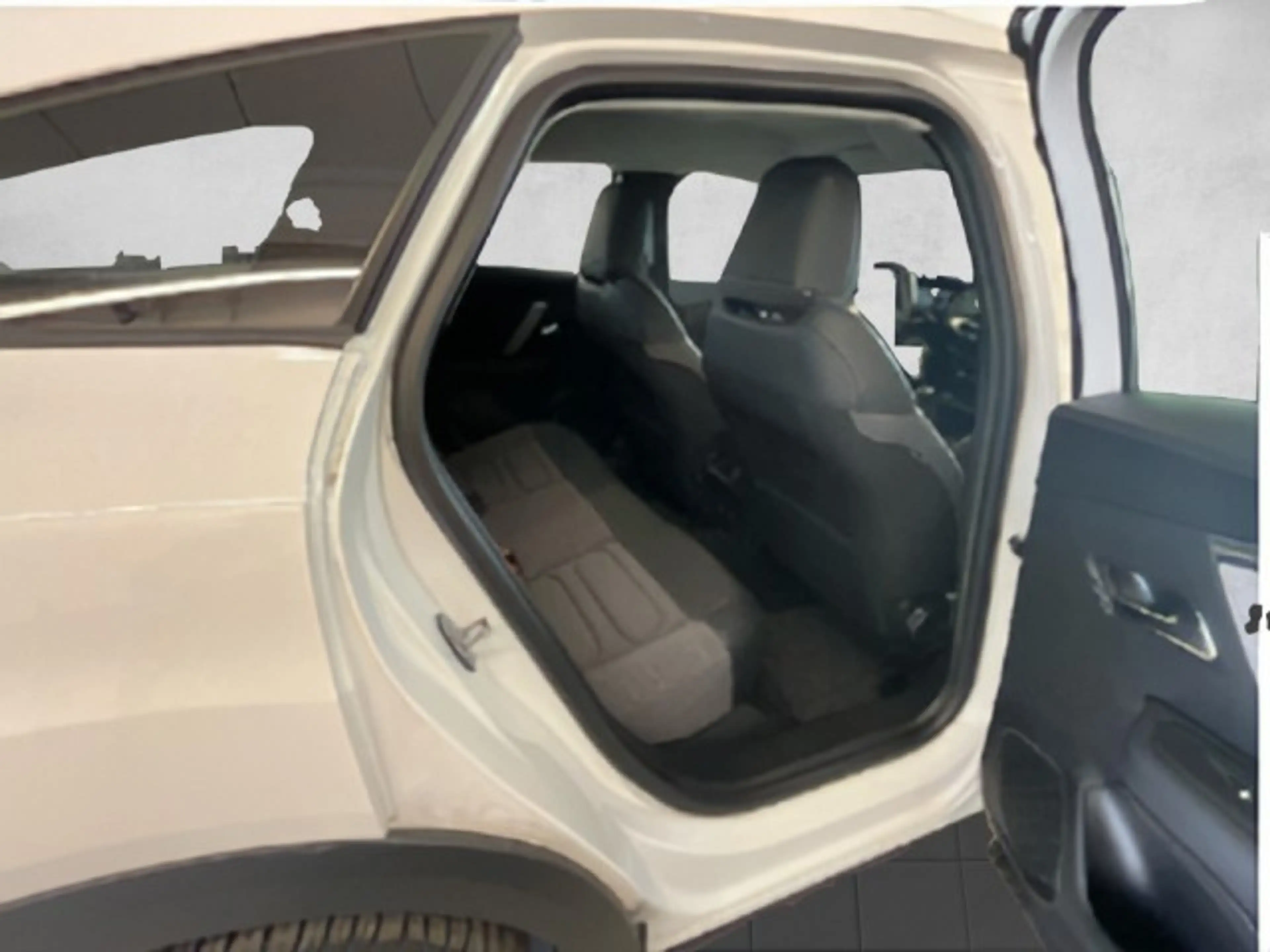 Citroen C4 Lim. Feel Pack Navi,LED,Kamera,SHZ — photo 5