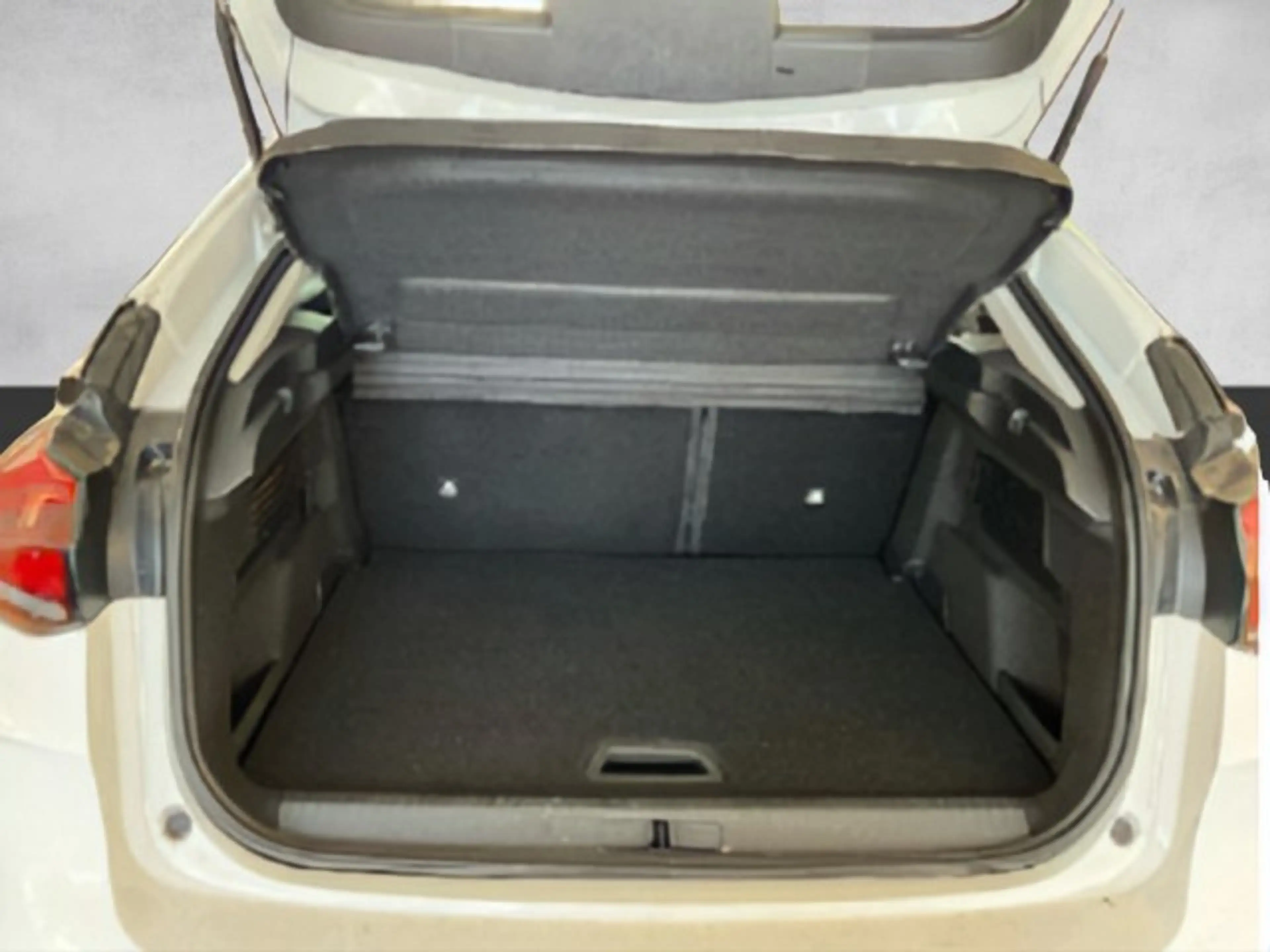 Citroen C4 Lim. Feel Pack Navi,LED,Kamera,SHZ — photo 6