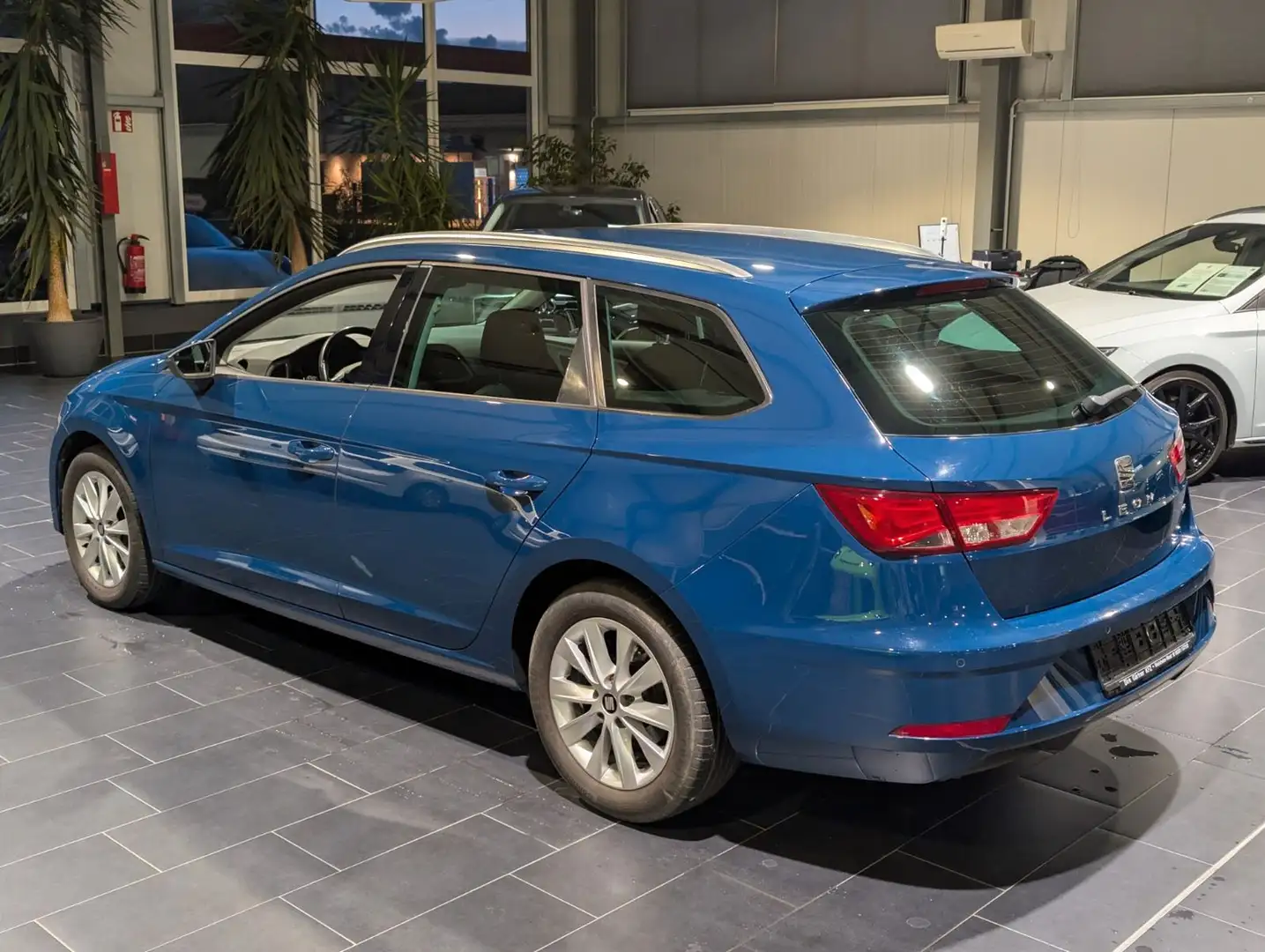 SEAT Leon ST 1.2 TSI Start&Stop Style 8-fach Bleu - 2