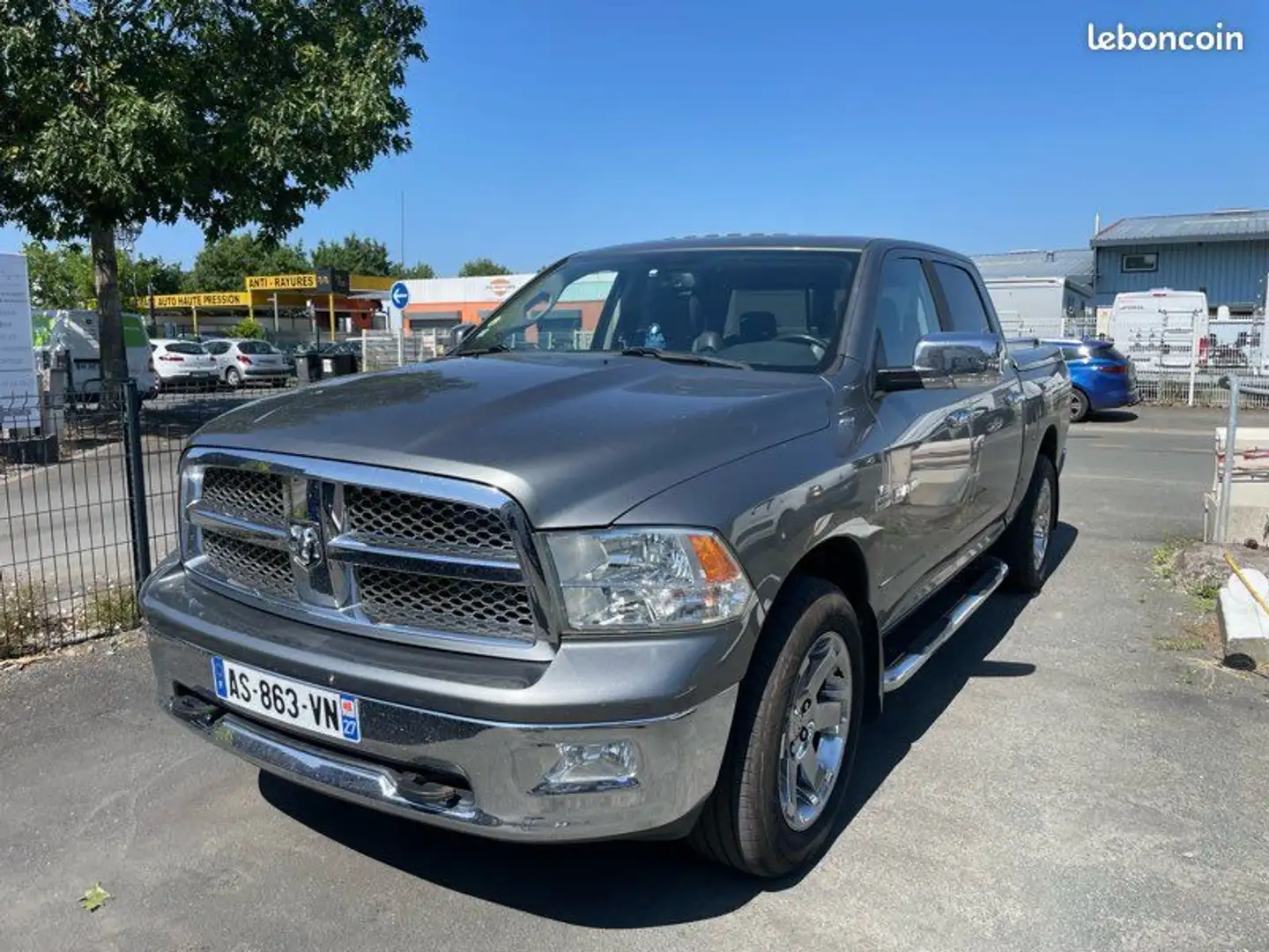 Dodge RAM 1500 5.7 2009 Gris - 1