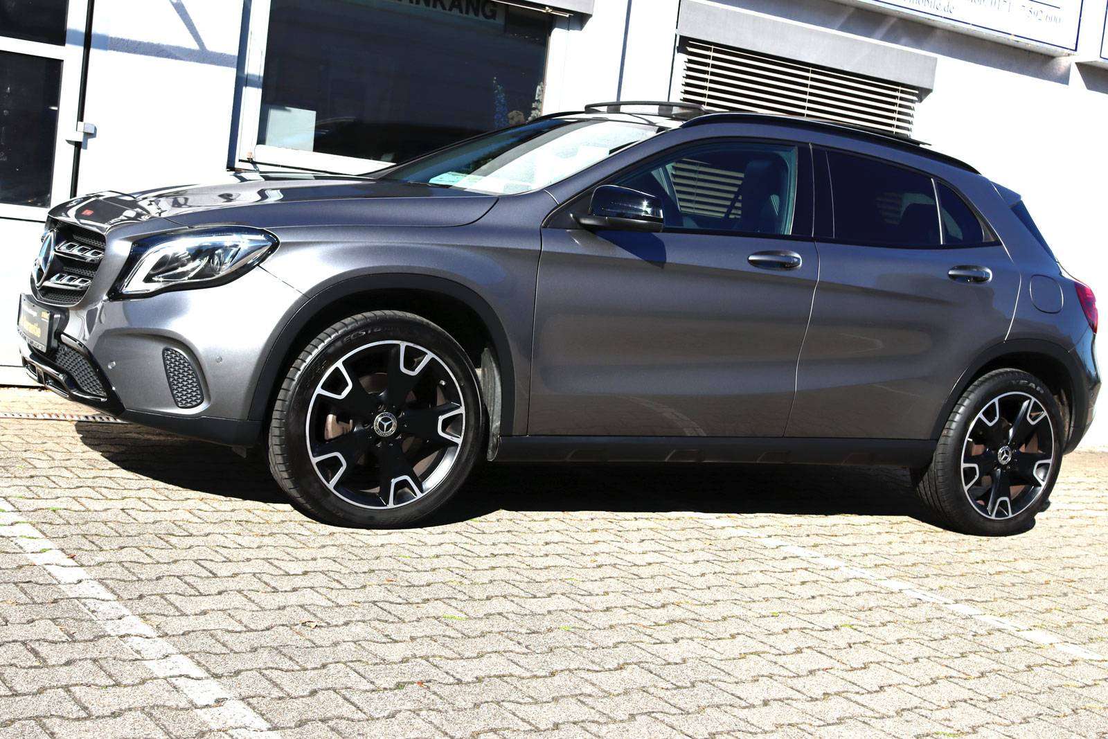 Mercedes-Benz GLA 200