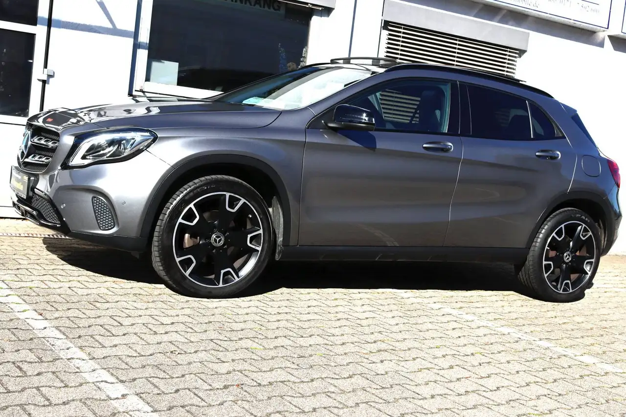 Mercedes-Benz GLA 200