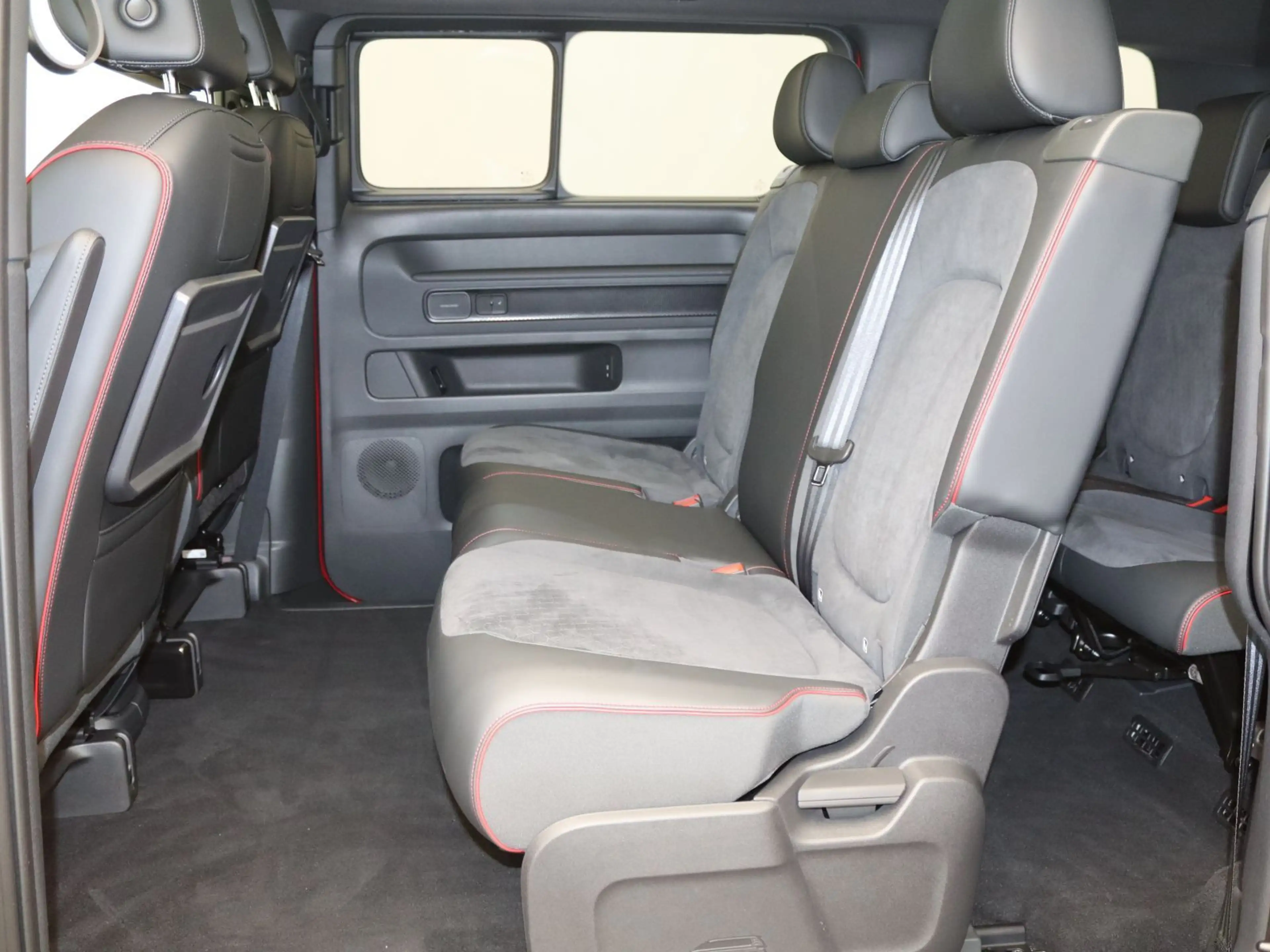 Volkswagen ID. Buzz ID.Buzz GTX lang 4M / Pano, Matrix, 7-Sitze, WP — photo 14
