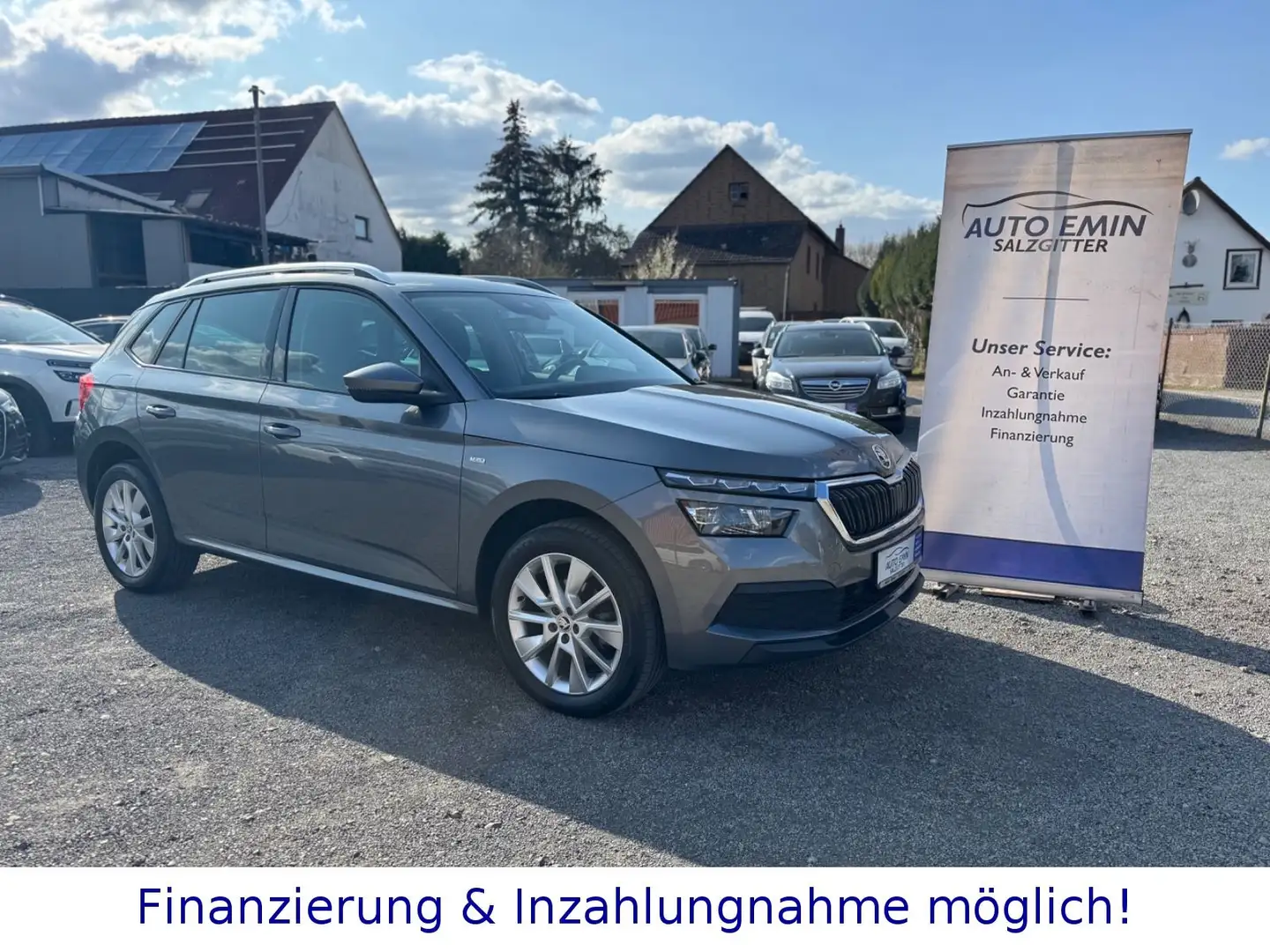 Skoda Kamiq 1.0 TSI Tour *1.HAND,LED,AHK!* Gris - 1