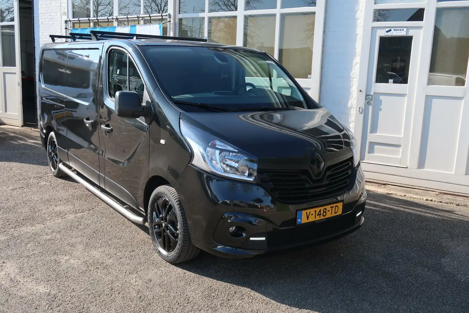 Renault Trafic bestel 125PK L2H1 Formula Edition Zwart - 2