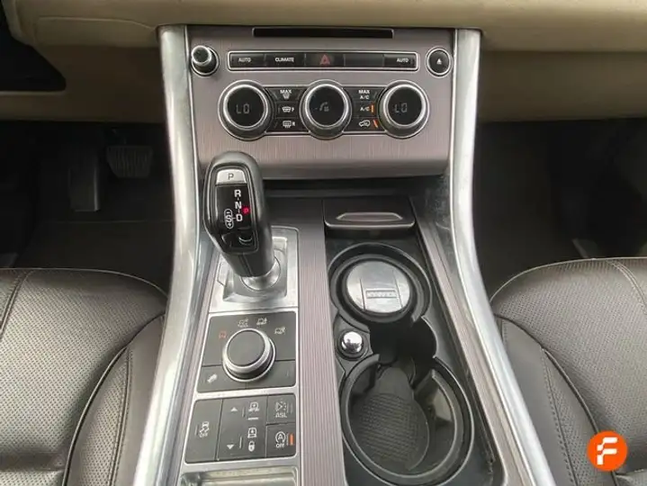 Land Rover Range Rover 3.0 TDV6 HSE 2015, foto 30