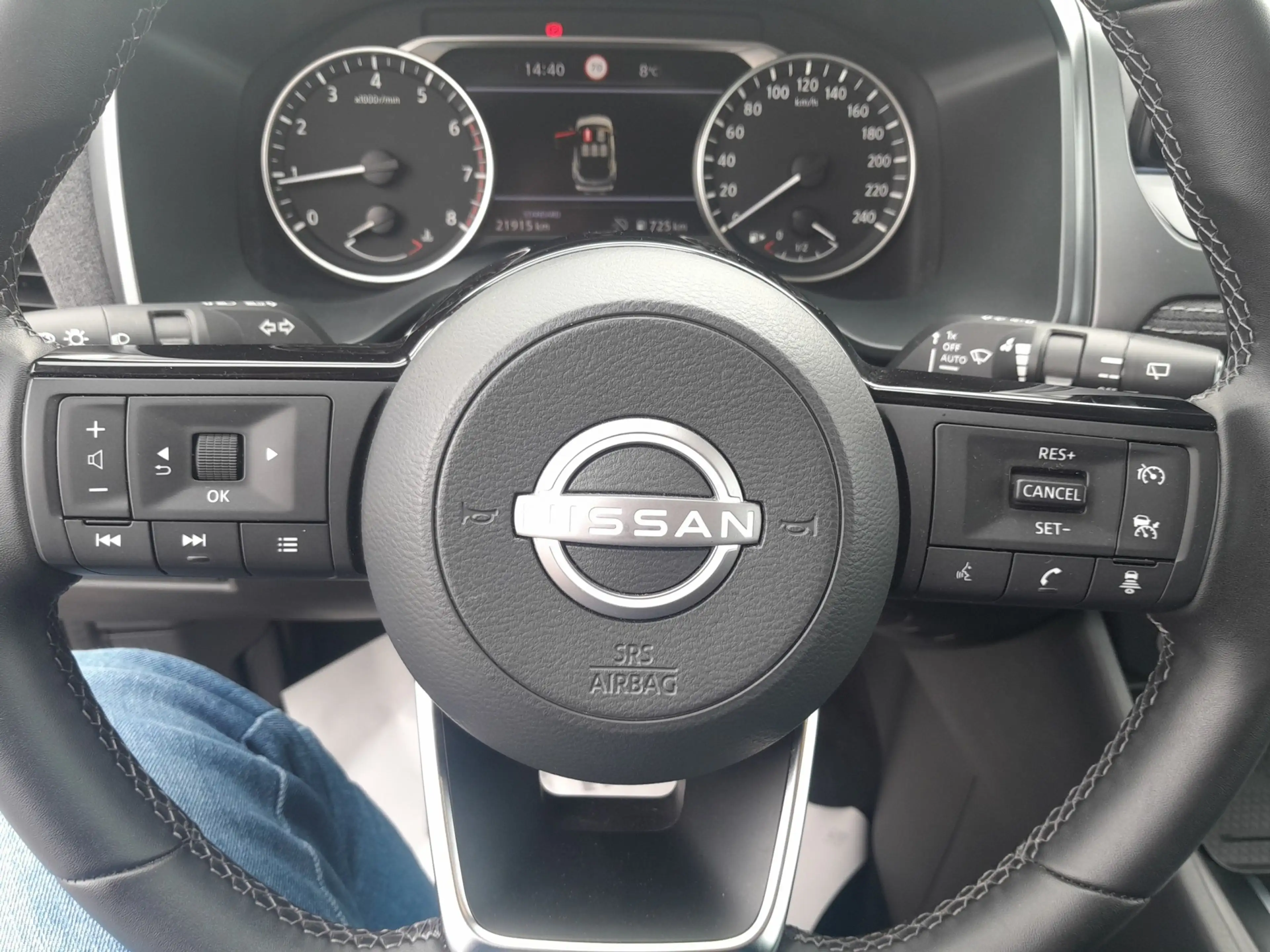 Nissan Qashqai Qashqai 1,3 DIG-T MHEV Tekna LED+RADAR+NAV+RFK — photo 15