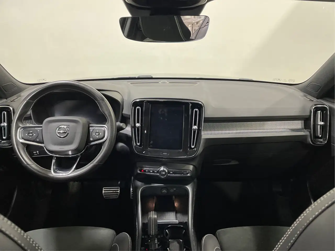 Volvo XC40 снимка Volvo XC40
