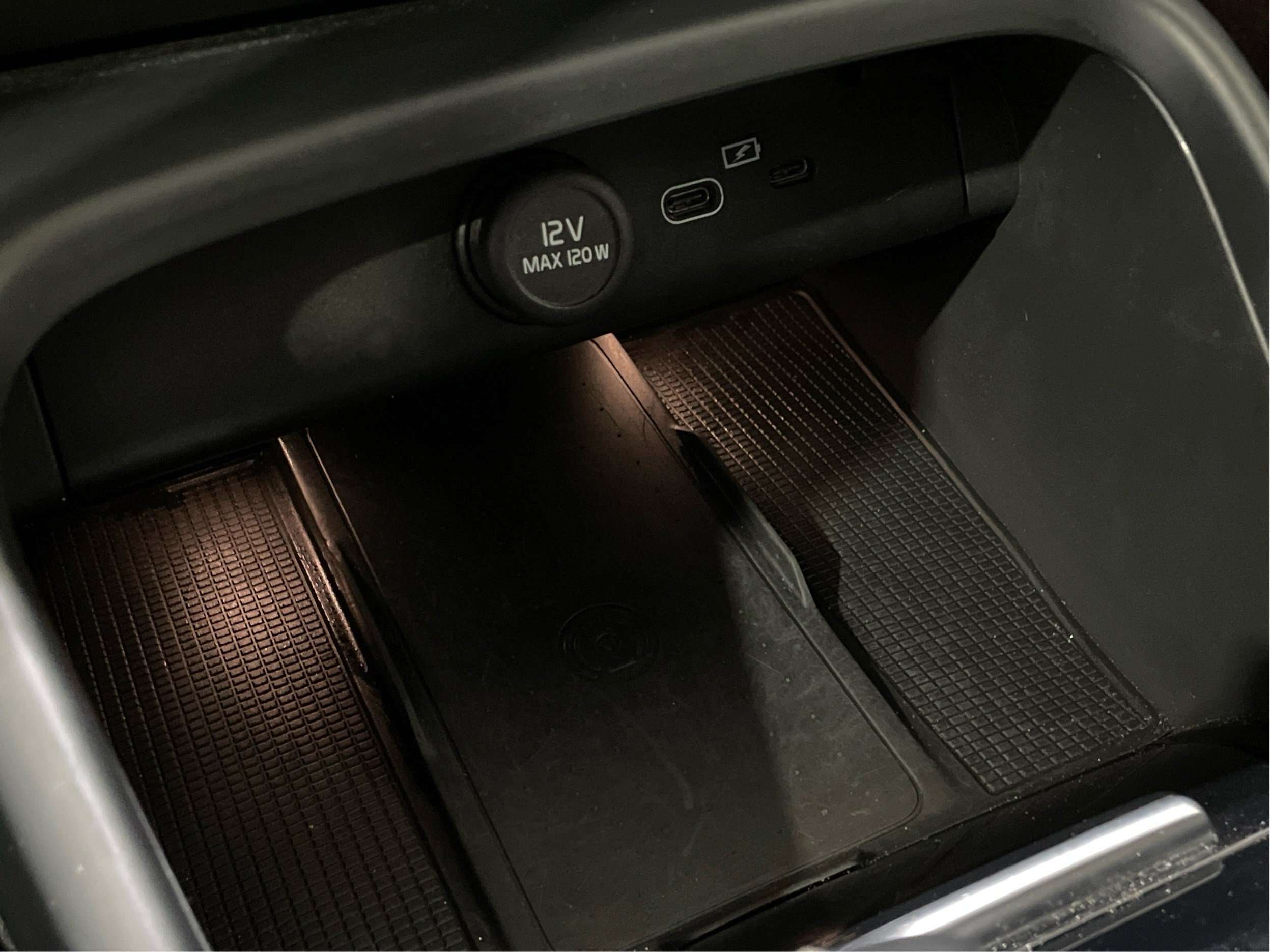 2021 Volvo XC40 P8 Recharge eAWD Semi-cuir Toit Pano Sièges Chauff thumb 31