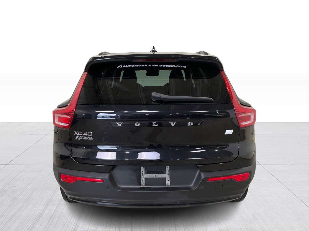 2021 Volvo XC40 P8 Recharge eAWD Semi-cuir Toit Pano Sièges Chauff thumb 16
