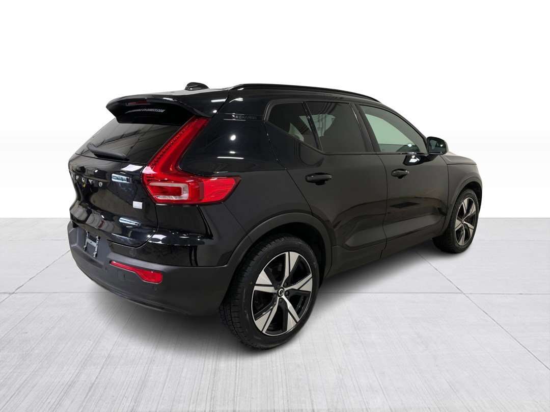 2021 Volvo XC40 P8 Recharge eAWD Semi-cuir Toit Pano Sièges Chauff thumb 18