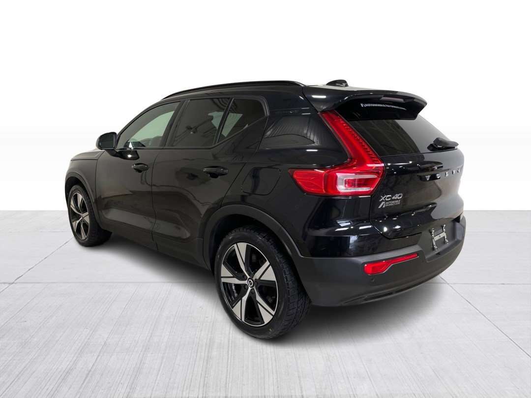 2021 Volvo XC40 P8 Recharge eAWD Semi-cuir Toit Pano Sièges Chauff thumb 15