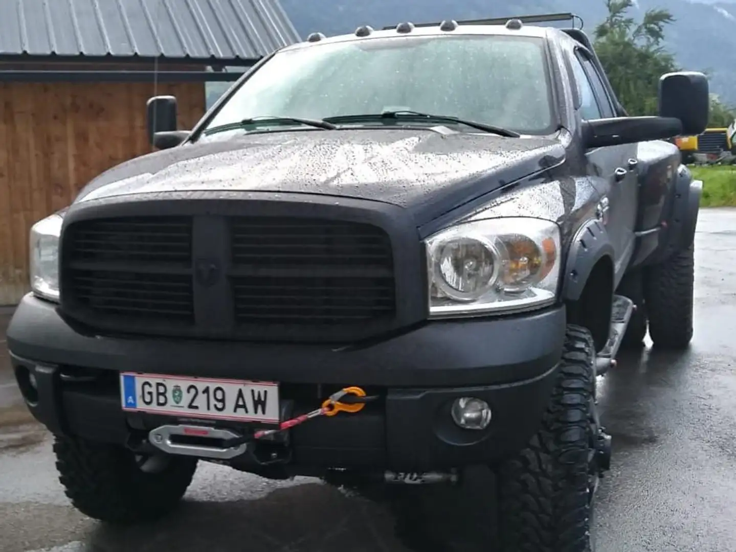 Dodge RAM 3500 Schwarz - 2