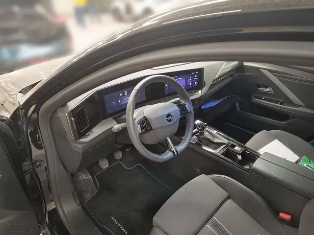 Opel Astra view 9