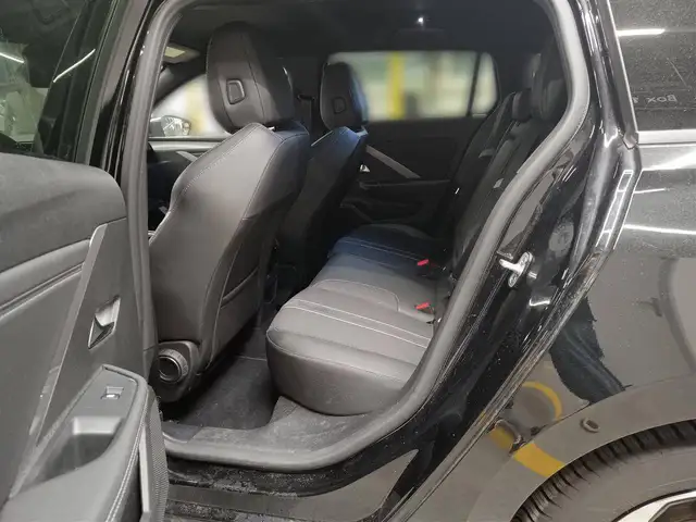 Opel Astra view 13