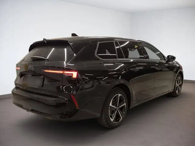 Opel Astra view 8