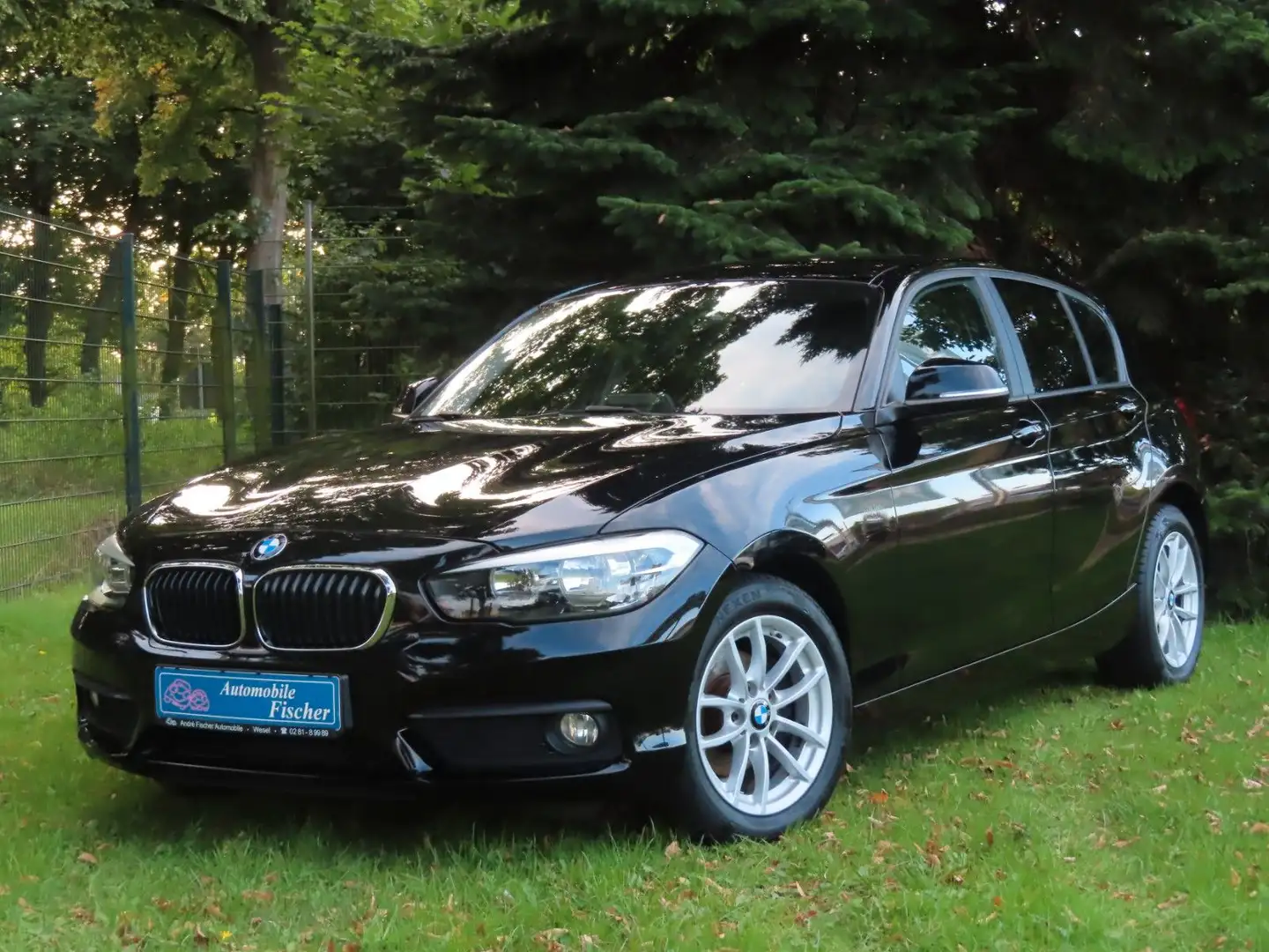 BMW 118 i Advantage "Schwarz-Navi-Top Zustand" Schwarz - 1