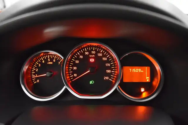 Dacia Sandero view 8