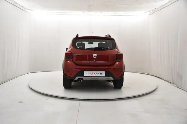Dacia Sandero view 4