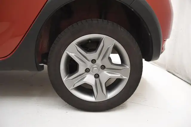 Dacia Sandero view 6