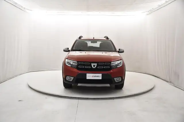 Dacia Sandero view 5