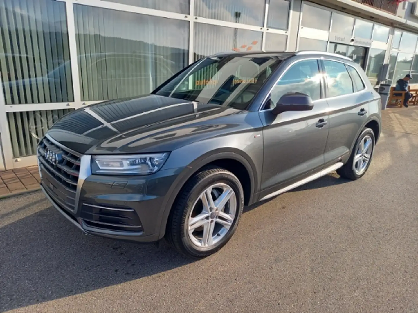 Audi Q5 40 TDI quattro sport Gris - 2