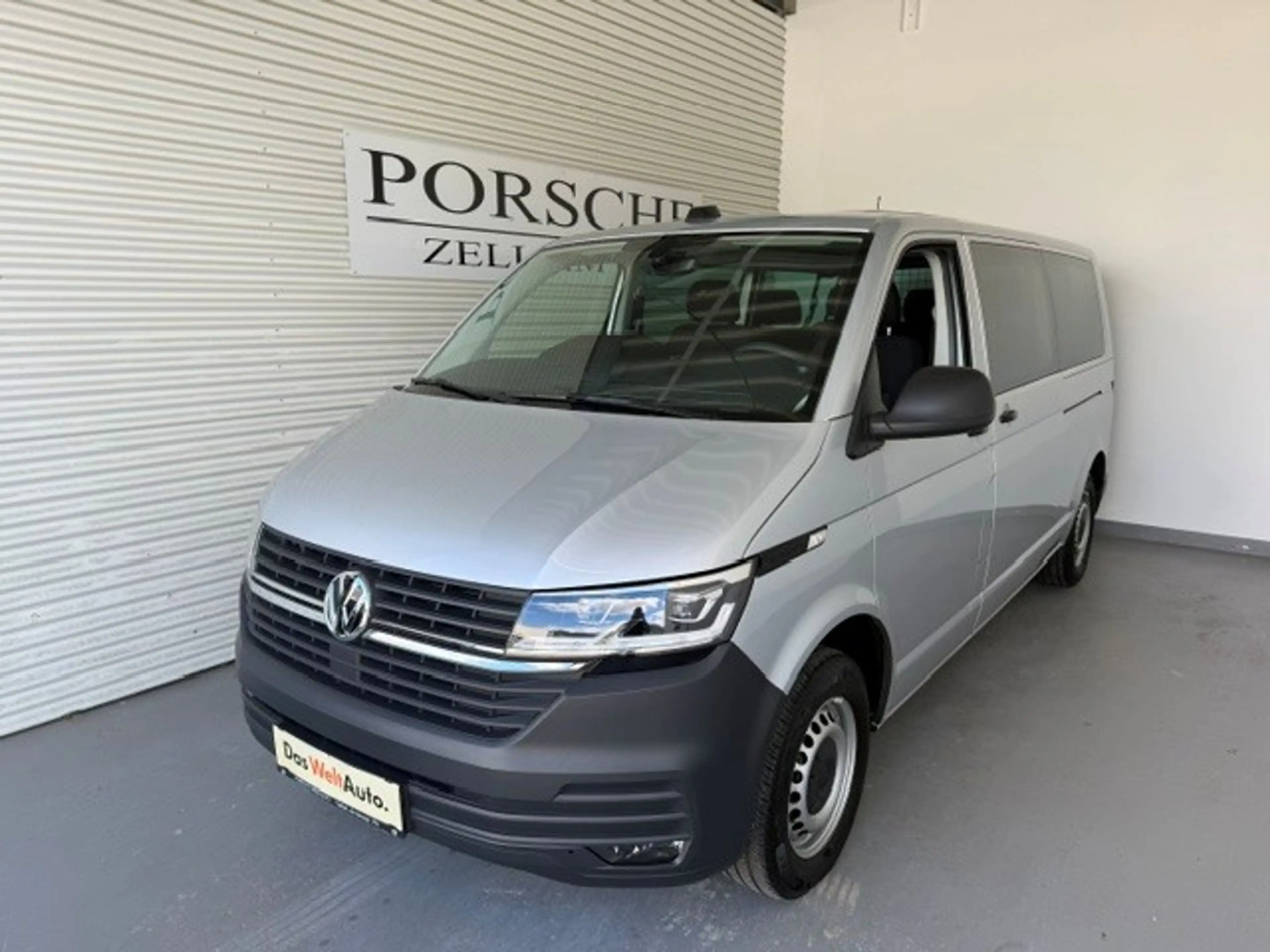 Volkswagen T6.1 Transporter Kombi LR TDI