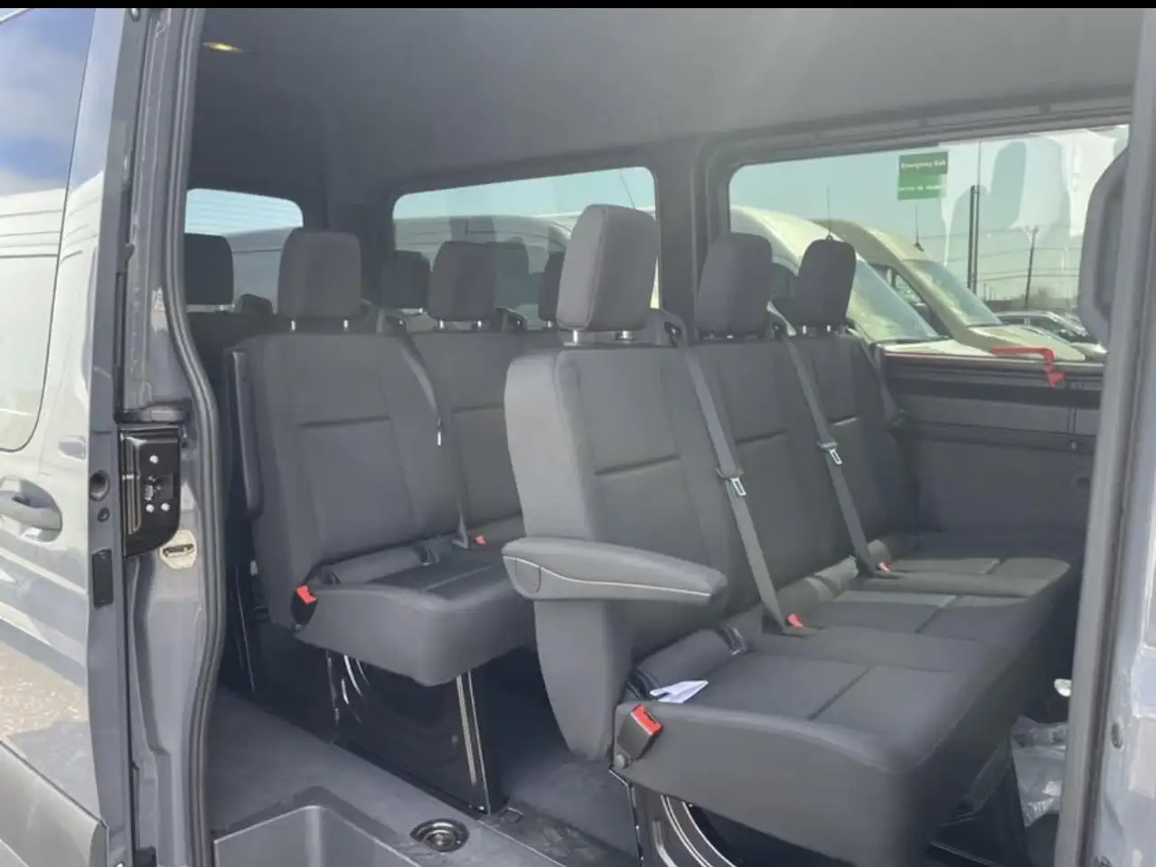 Mercedes-Benz Sprinter снимка Mercedes-Benz Sprinter