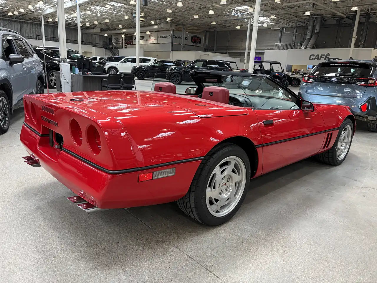 Chevrolet Corvette снимка Chevrolet Corvette