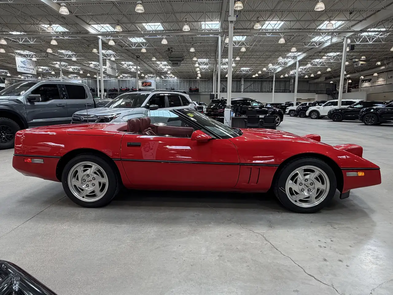Chevrolet Corvette снимка Chevrolet Corvette