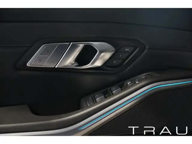 BMW M3 view 8