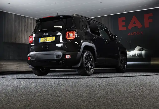 Jeep Renegade view 5