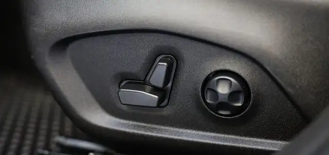Jeep Renegade view 11