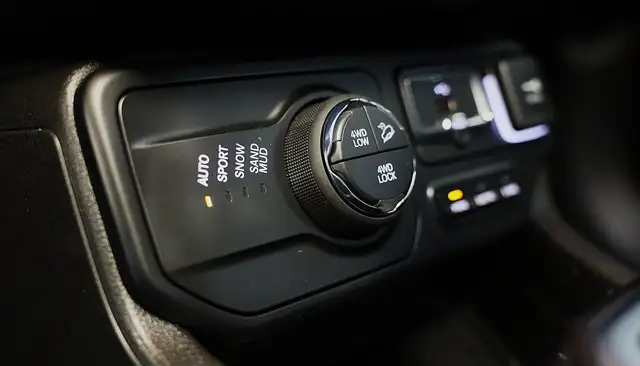 Jeep Renegade view 15