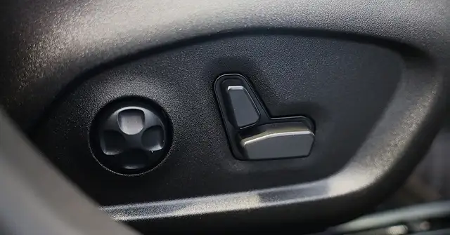 Jeep Renegade view 24