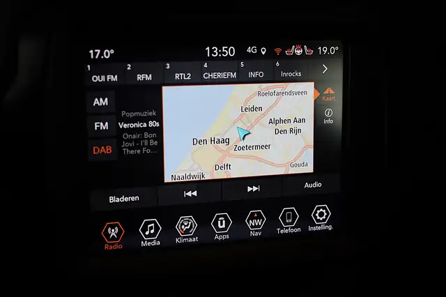 Jeep Renegade view 12