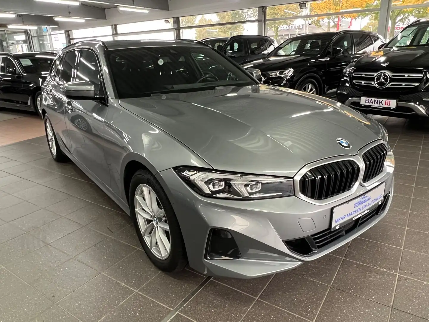 BMW 318 d Touring Driving Assist+ACC+Park ASSISTpak. Grau - 2
