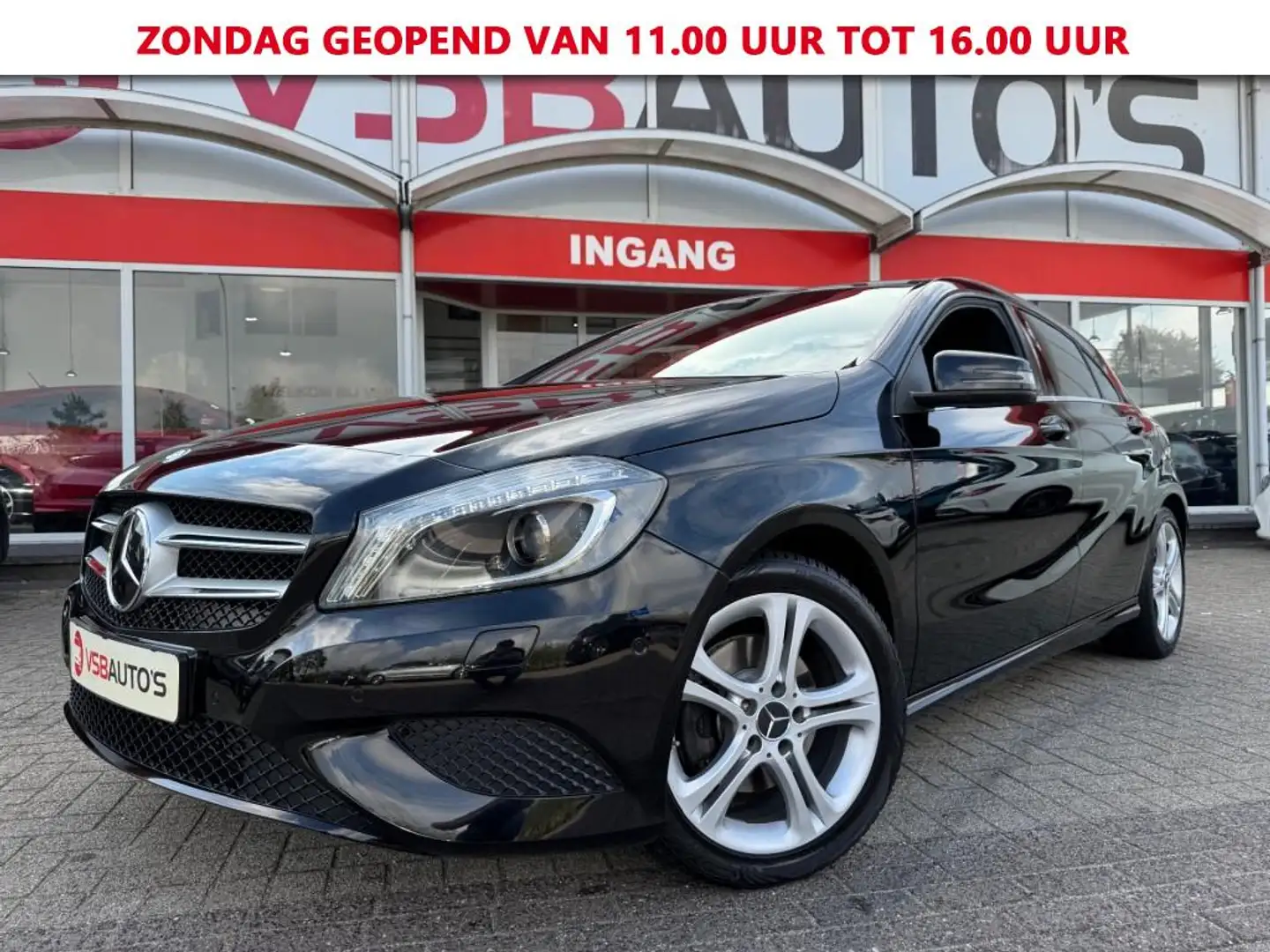Mercedes-Benz A 180 A 180 AUT. SPORT LED HALF-LEER CARPLAY NAVI CAMERA Noir - 1