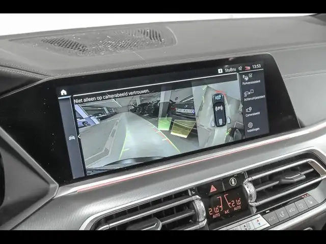 BMW X5 view 15